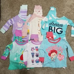 Baby pajama set bundle size 0 to 3 months.